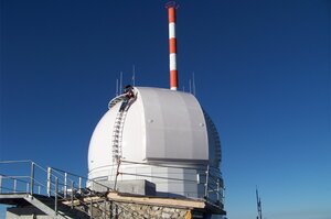 Una cúpula de observación de 8,5 m de diámetro en la cima del Wendelstein, a 1850 m de altitud. Una cúpula de observación de 8,5 m de diámetro sobre el Wendelstei